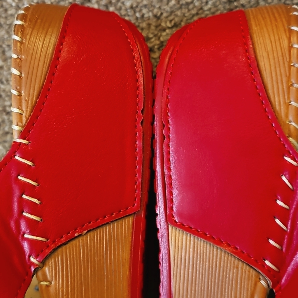 Sandals - Picture 9 of 15